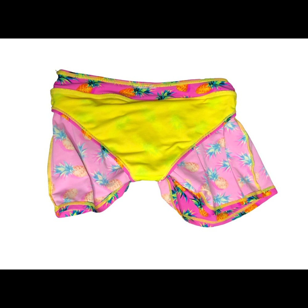 Rash Guard and Swim Skirt Set (12) - Picture 10 of 11